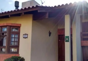 Foto 1 de Sobrado com 3 Quartos à venda, 241m² em Vila São Sebastião, Mogi das Cruzes