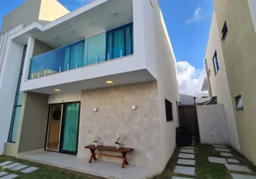 Foto 1 de Casa de Condomínio com 4 Quartos à venda, 170m² em Miragem, Lauro de Freitas