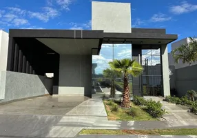 Foto 1 de Casa de Condomínio com 3 Quartos à venda, 300m² em Residencial Sul, Nova Lima