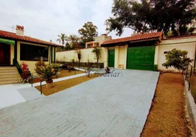 Foto 1 de Casa com 3 Quartos para alugar, 380m² em Vila Pedra Branca, São Paulo