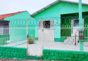 Foto 1 de Casa com 3 Quartos à venda, 165m² em Vila Ipiranga, Porto Alegre