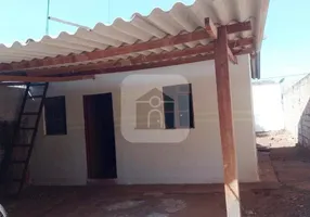 Foto 1 de Casa com 3 Quartos à venda, 100m² em Planalto, Uberlândia