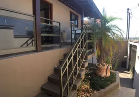 Foto 1 de Casa com 4 Quartos à venda, 288m² em Árvore Grande, Pouso Alegre