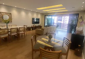 Foto 1 de Apartamento com 4 Quartos à venda, 220m² em Barra da Tijuca, Rio de Janeiro