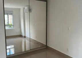 Foto 1 de Apartamento com 3 Quartos para alugar, 158m² em Setor Bueno, Goiânia