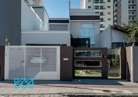 Foto 1 de Casa com 3 Quartos à venda, 255m² em Sao Judas, Itajaí