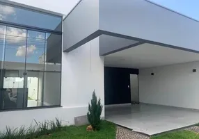 Foto 1 de Casa com 3 Quartos à venda, 144m² em Jardim Brasília, Uberlândia