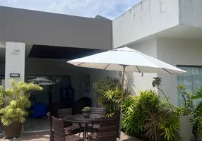 Foto 1 de Casa de Condomínio com 5 Quartos à venda, 340m² em Centro, Camaçari