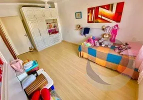 Foto 1 de Casa com 4 Quartos à venda, 182m² em Capoeiras, Florianópolis