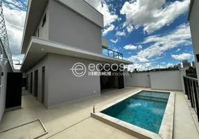 Foto 1 de Casa com 4 Quartos à venda, 265m² em Jardim Inconfidência, Uberlândia