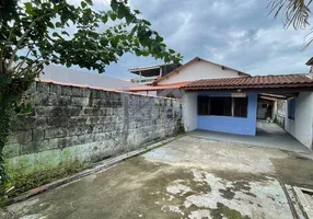 Foto 1 de Casa com 3 Quartos à venda, 181m² em Balneário Gaivota, Itanhaém
