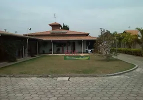 Foto 1 de Fazenda/Sítio com 4 Quartos à venda, 300m² em Parque São Luís, Taubaté