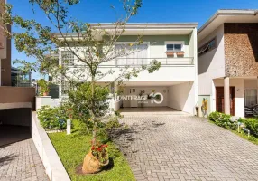 Foto 1 de Casa de Condomínio com 4 Quartos para alugar, 300m² em São Braz, Curitiba