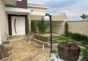 Foto 1 de Sobrado com 3 Quartos à venda, 297m² em Jardim São Francisco, Valinhos