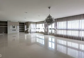 Foto 1 de Apartamento com 3 Quartos à venda, 270m² em Jardim Karaíba, Uberlândia
