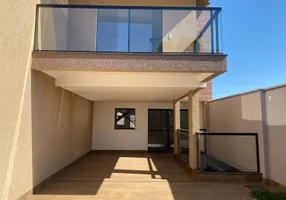 Foto 1 de Casa com 2 Quartos à venda, 130m² em Ariribá, Balneário Camboriú