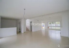 Foto 1 de Casa de Condomínio com 3 Quartos à venda, 265m² em Vila Assunção, Porto Alegre