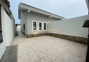 Foto 1 de Casa com 2 Quartos à venda, 100m² em Maracanã, Praia Grande