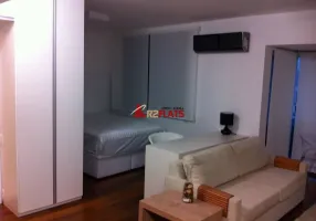 Foto 1 de Flat com 1 Quarto à venda, 43m² em Vila Nova Conceição, São Paulo