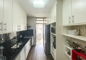Foto 1 de Apartamento com 3 Quartos à venda, 100m² em Vila Isa, São Paulo