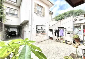 Foto 1 de Casa com 3 Quartos para alugar, 208m² em Pinheiros, São Paulo