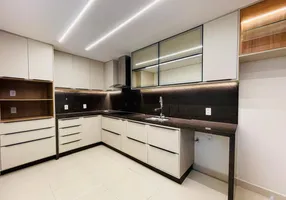 Foto 1 de Casa com 3 Quartos à venda, 220m² em Nova Parnamirim, Parnamirim