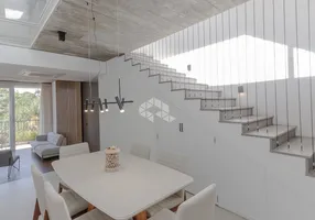 Foto 1 de Casa com 3 Quartos à venda, 310m² em Chácara das Pedras, Porto Alegre