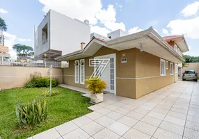 Foto 1 de Casa com 3 Quartos à venda, 220m² em Água Verde, Curitiba