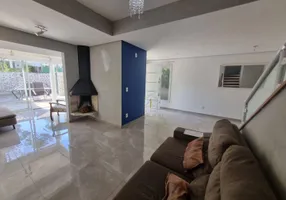 Foto 1 de Casa de Condomínio com 3 Quartos para venda ou aluguel, 250m² em Alphaville, Santana de Parnaíba