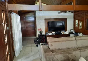 Foto 1 de Casa com 4 Quartos à venda, 220m² em Loteamento Extensao do Serramar, Rio das Ostras