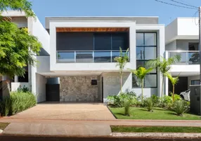 Foto 1 de Casa de Condomínio com 4 Quartos à venda, 224m² em Jardim Montecatini, Londrina