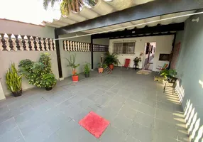 Foto 1 de Casa com 2 Quartos à venda, 90m² em Vila Caicara, Praia Grande
