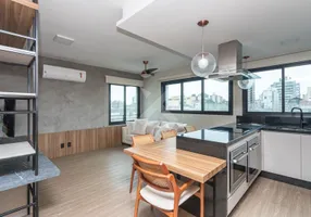 Foto 1 de Apartamento com 2 Quartos para alugar, 66m² em Auxiliadora, Porto Alegre