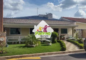 Foto 1 de Casa de Condomínio com 3 Quartos à venda, 400m² em Arujá Country Club, Arujá