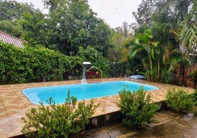 Foto 1 de Fazenda/Sítio com 3 Quartos à venda, 1200m² em Campinas, Pindamonhangaba