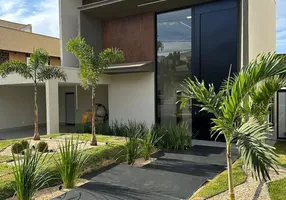 Foto 1 de Casa de Condomínio com 4 Quartos à venda, 225m² em Condominio do Lago 2ª Etapa, Goiânia