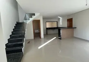 Foto 1 de Casa com 3 Quartos à venda, 112m² em Jardim Vitória, Macaé