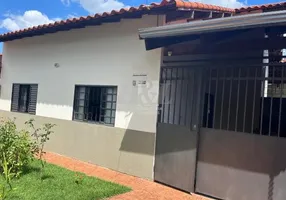 Foto 1 de Casa com 3 Quartos à venda, 141m² em Cidade Jardim, Uberlândia