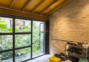 Foto 1 de Sobrado com 2 Quartos para alugar, 230m² em Perdizes, São Paulo