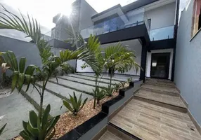 Foto 1 de Casa com 4 Quartos à venda, 245m² em Camboinhas, Niterói