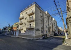 Foto 1 de Apartamento com 4 Quartos à venda, 151m² em Centro, Pelotas