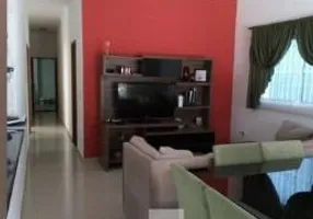 Foto 1 de Casa com 3 Quartos à venda, 160m² em Balneário Califórnia, Caraguatatuba