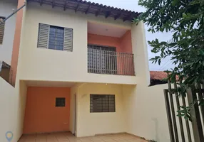 Foto 1 de Casa com 3 Quartos à venda, 125m² em Pacaembu, Londrina