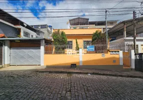 Foto 1 de Casa com 4 Quartos para venda ou aluguel, 185m² em Prado, Nova Friburgo