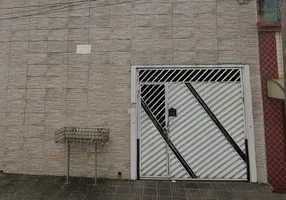 Foto 1 de Casa com 2 Quartos para alugar, 70m² em Vila Tibirica, Santo André