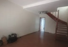 Foto 1 de Casa com 2 Quartos para venda ou aluguel, 90m² em Imbuí, Salvador