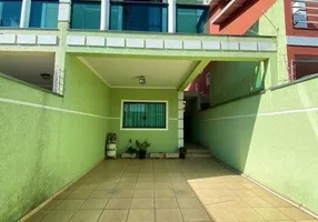 Foto 1 de Sobrado com 3 Quartos à venda, 170m² em Jardim Zaira, Guarulhos