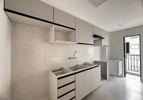 Foto 1 de Apartamento com 2 Quartos à venda, 48m² em Capão Raso, Curitiba