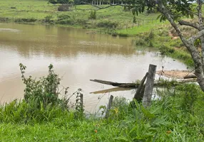 Foto 1 de Lote/Terreno à venda em Centro, Guararema