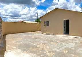 Foto 1 de Casa com 2 Quartos à venda, 200m² em Parque Cuiabá, Cuiabá